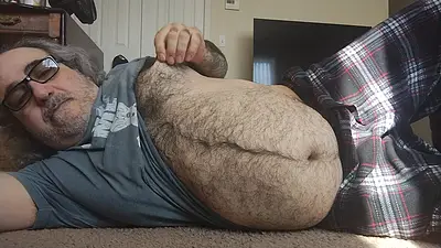 Gay bear loves to be naked