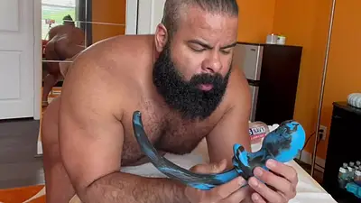Bear masturbate with buttplug
